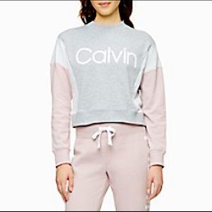 CALVIN KLEIN CROPPED SWEATSHIRT
